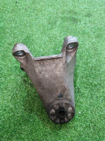 Porsche / Cayenne / Кронштейн двигателя