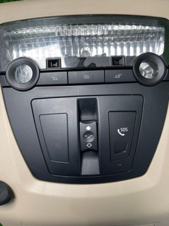 BMW / X3 / Плафон подсветки салона