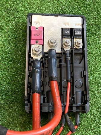 BMW / 1-Series / Распределитель