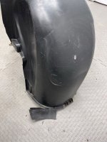 BMW / ALPINA B10 / Подкрылок