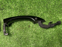 Audi / A6 / Ручка двери внешняя