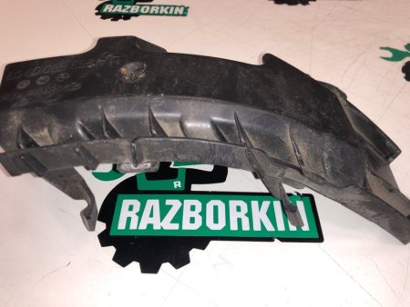 Mercedes-Benz / GLC 250d 4-matic / Кронштейн бампера