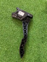 Volkswagen / Tiguan / Педаль газа