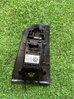 BMW / 1-Series / Кнопка стеклоподъемника