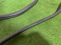 Audi / A6 / Уплотнительная резинка боковой двери