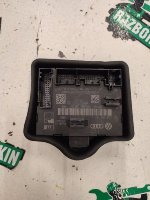 Audi / A6 / Блок управления двери