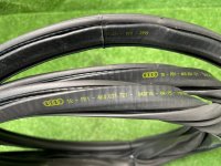 Audi / A6 / Уплотнитель двери