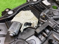 Volkswagen / Touareg / Стеклоподъемный механизм