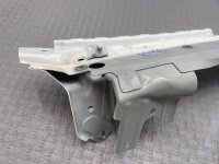 Audi / Q7 / Кронштейн крыла