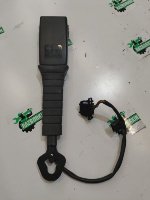 Audi / A4 / Замок ремня безопасности