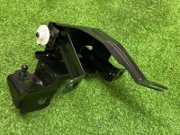 BMW / X5 / Кронштейн