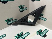 Audi / Q5 / Уплотнитель зеркала двери