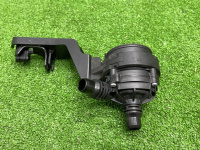 BMW / 7-Series / Насос системы охлаждения дополнительный