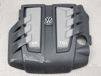 Volkswagen / Touareg / Декоративная крышка двигателя
