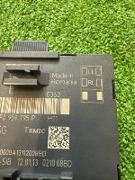 Audi / Q7 / Блок управления двери