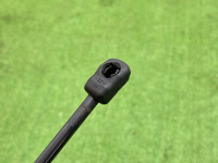 Volkswagen / Touareg / Амортизатор капота