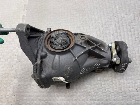 Mercedes-Benz / E-Class / Редуктор задний