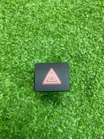 Audi / A5 / Кнопка аварийной сигнализации