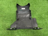 Audi / A6 / Кожух рулевой колонки