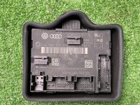 Audi / A6 / Блок управления двери