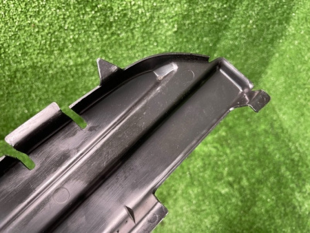 Mercedes-Benz / 300E / Накладка