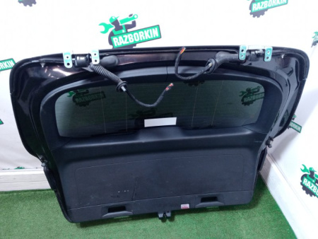 Mercedes-Benz / GLC 250d 4-matic / Крышка багажника