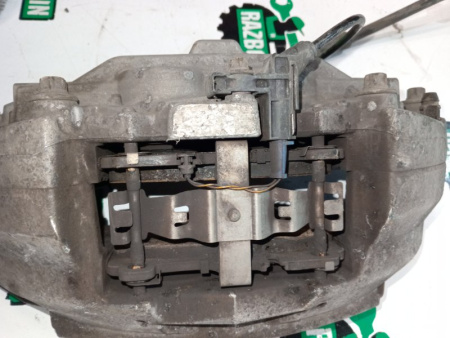 Mercedes-Benz / GLC 250d 4-matic / Суппорт тормозной