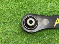 Audi / A4 / Рычаг подвески