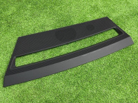 Audi / A6 / Накладка на торпедо