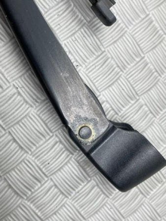 Mercedes-Benz / GLC 250d 4-matic / Поводок заднего стеклоочистителя