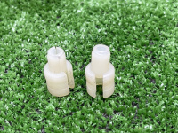 Audi / A6 / Втулка крепления стекла