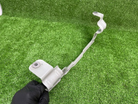 Audi / A6 / Кронштейн крыла