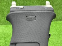 Audi / A4 / Накладка стойки