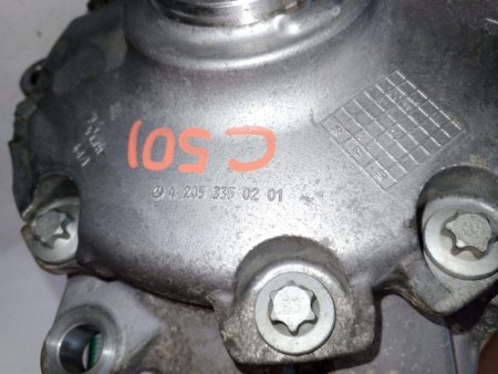 Mercedes-Benz / GLC 250d 4-matic / Редуктор передний