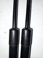 Audi / A6 / Амортизатор капота