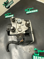 Volkswagen / Touareg / Блок ABS