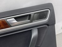 Volkswagen / Touareg / Обшивка двери