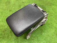 Audi / A5 / Подлокотник