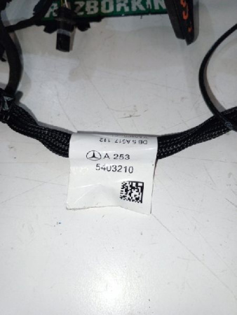 Mercedes-Benz / GLC 250d 4-matic / Проводка двери