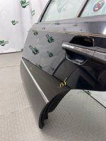 Mercedes-Benz / E-Class / Дверь боковая