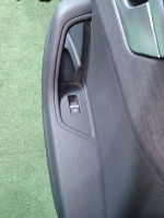 Audi / A5 / Обшивка двери