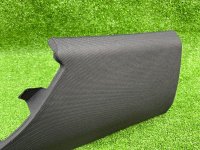 Audi / A4 / Накладка стойки