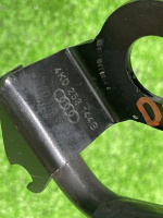 Audi / A6 / Кронштейн глушителя