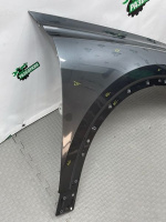 Audi / SQ8 / Крыло