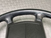 Mercedes-Benz / E-Class / Руль