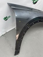 Audi / SQ8 / Крыло