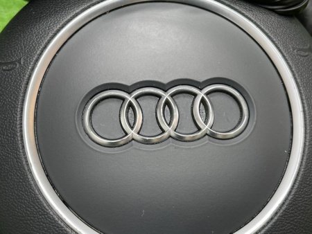 Audi / Q7 / Подушка безопасности в руль