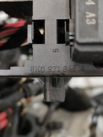Audi / A4 / Проводка кузова