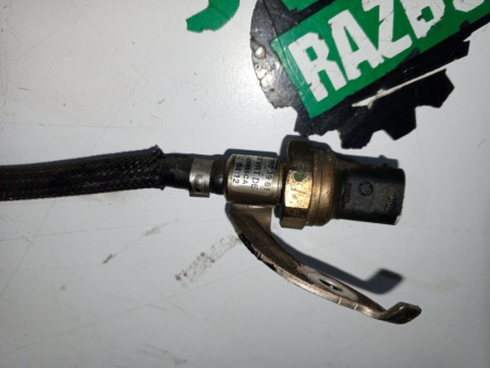 Mercedes-Benz / E-Class / Трубка топливная