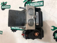 Audi / A6 / Блок ABS